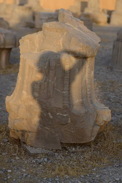 페르시아 제국의 수도인 시라즈에 위치한 페르세폴리스는 2500 페르시아의 다리우스 세워졌다 — 스톡 사진