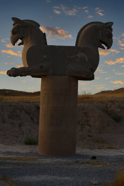 stock image Persepolis, located in the Iranian city of Shiraz and the capital of the Persian Empire, was founded by the Persian King Darius I about 2500 years ago.