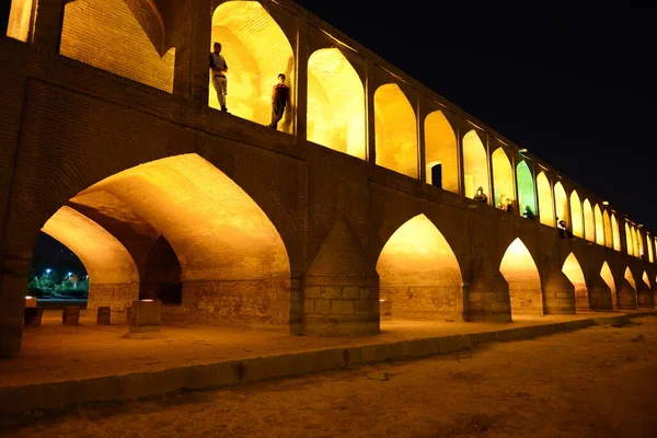 Sfahan Daki Khaju Köprüsü Ran Alacakaranlıkta Aydınlandı — Stok fotoğraf