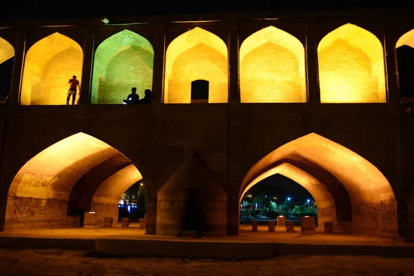 Γέφυρα Khaju Στο Isfahan Άναψε Σούρουπο Στο Ιράν — Φωτογραφία Αρχείου