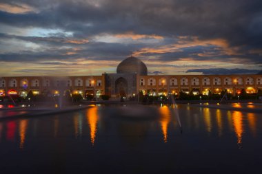 Naqsh-i Cihan Meydanı (İmam Meydanı) - İsfahan