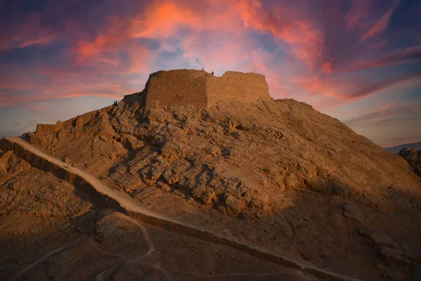 stock image Ruins near the Towers of Silence, built by Zoroastrians in Yazd, Iran