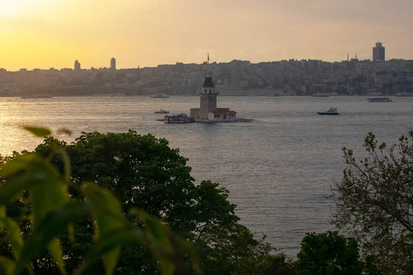 Девичья Башня Новая Версия Стамбула Турция Киз Кулеси Новый Облик — стоковое фото