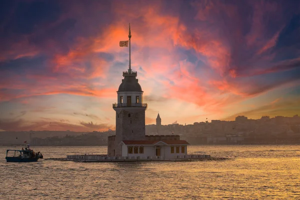 Nowa Wersja Wieży Panny Stambuł Turcja Kiz Kulesi Nowy Wygląd — Zdjęcie stockowe