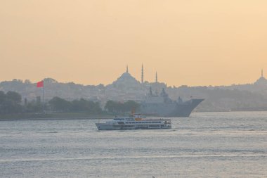 Marmara Denizi ve Mavi Cami, Ayasofya, İstanbul 'da güzel bir gün batımı