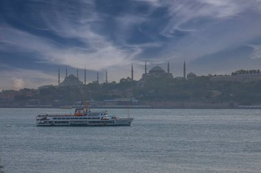Marmara Denizi ve Mavi Cami, Ayasofya, İstanbul 'da güzel bir gün batımı