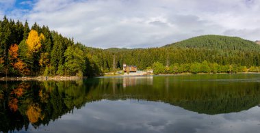 Blacklake (Karagl) Savsat, yeni restore edilen devletinde turizme çıkarıldı.