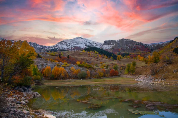 stock image Bazgiret Lake view in Bazgiret Village of Turkey