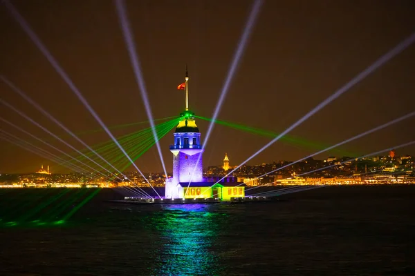 Der Neu Restaurierte Mädchenturm Eine Lichtshow Über Dem Marmarameer — Stockfoto