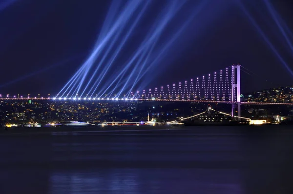 Fogos Artifício Sobre Estreito Bósforo Durante Celebrações Dia República Turca — Fotografia de Stock