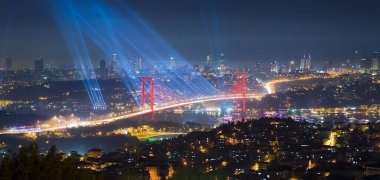 29 Ekim Cumhuriyet Günü (29 Ekim Cumhuriyet Bayrami) Havai fişekleri Kutlama Fotoğrafı, engelli Uskudar, İstanbul Türkiye