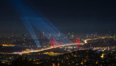 29 Ekim Cumhuriyet Günü (29 Ekim Cumhuriyet Bayrami) Havai fişekleri Kutlama Fotoğrafı, engelli Uskudar, İstanbul Türkiye