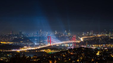 29 Ekim Cumhuriyet Günü (29 Ekim Cumhuriyet Bayrami) Havai fişekleri Kutlama Fotoğrafı, engelli Uskudar, İstanbul Türkiye