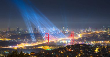 29 Ekim Cumhuriyet Günü (29 Ekim Cumhuriyet Bayrami) Havai fişekleri Kutlama Fotoğrafı, engelli Uskudar, İstanbul Türkiye