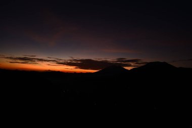 Endonezya, Bali 'deki Pinggan Hill' de muhteşem bir sabah manzarası..