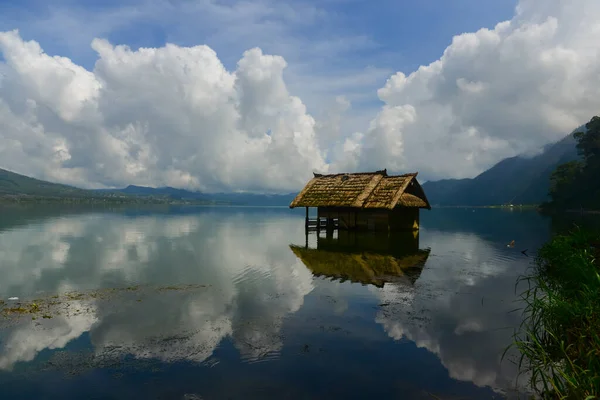 stock image An abandon house at the middle of Batur Lake, Kintamani, Bali, Indonesia