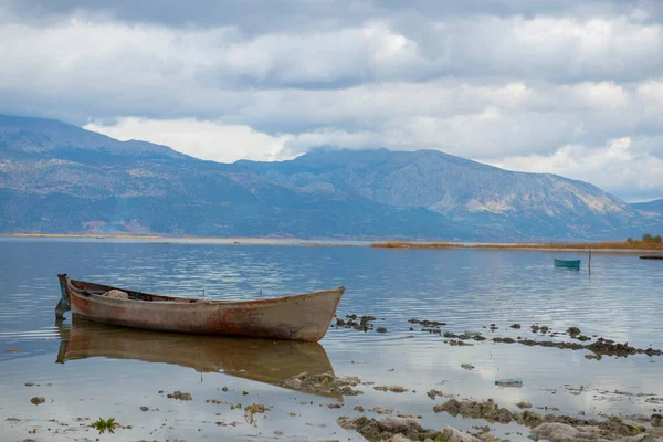 デニッツリのシビリル イシクリ湖 — ストック写真