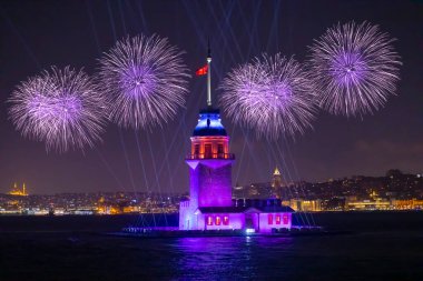 Yeni Bakire Kulesi yenilendi ve açıldı, ışık ve havai fişek gösterisi