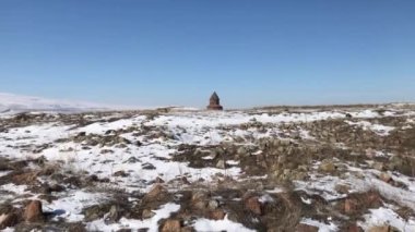 Kars, Türkiye 'deki Ani Harabeleri. Tarihi eski şehir. Ani tarihi İpek Yolu 'nda yer almaktadır. 1996 yılında UNESCO Dünya Kültür Mirasları Listesine eklendi..