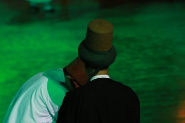 Konya 'da tanımlanamayan Semazen ve Dervishes