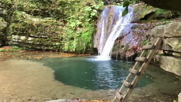 Piękny Krajobraz Wodospadu Tatry Erfelek Sinop Regionie Morza Czarnego Turcji — Wideo stockowe
