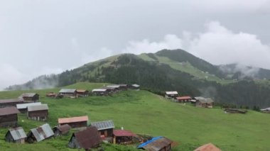 Pokut Platosu Rize Camlihemsin, Pokut Platosu Karadeniz ve Türkiye. Rize, Türkiye.
