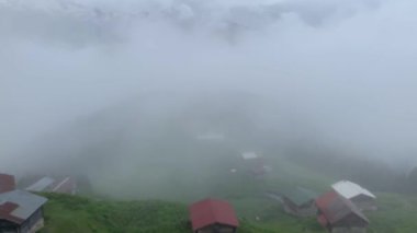 Pokut Platosu Rize Camlihemsin, Pokut Platosu Karadeniz ve Türkiye. Rize, Türkiye.