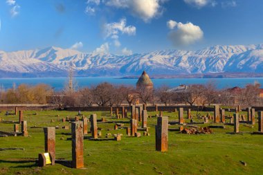 Antik Selcuk Türkleri mezarlığı, Ahlat, Türkiye. Malazgirt savaşında ölen askerler için mezar taşı anıtları. UNESCO Dünya Mirasları Geçici Listesi