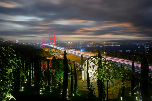 7月15日烈士桥 Temmuz Sehitler Koprusu 伊斯坦布尔Bosphorus桥 — 图库照片
