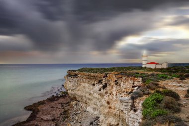 Polente Lighthouse is located at the westernmost edge of Bozcaada and was built in 1861. Polente light is 32 meters high and can send its light up to 15 nautical miles or 28 kilometers