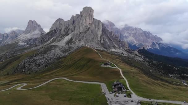 Passo Giau在欧洲阿尔卑斯山 — 图库视频影像