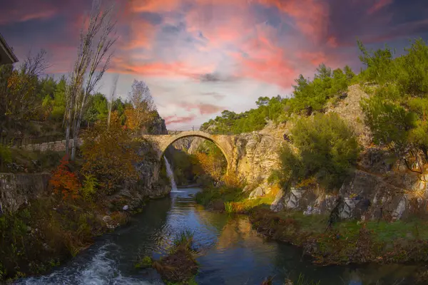 Ponte Foi Construída Córrego Banaz Aproximadamente 2500 Anos — Fotografia de Stock