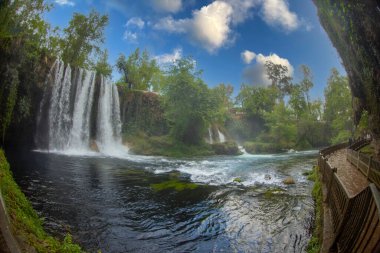 Türkiye 'nin Antalya ilindeki Duden şelale parkı