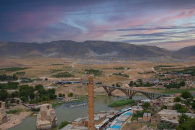 Hasankeyf bölgesinin manzara. Anadolu, Türkiye'de antik yerleşim alanı
