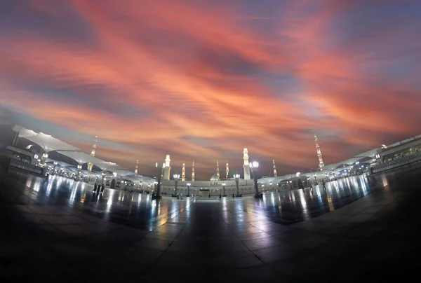 Святая Мечеть Расположена Городе Медина Саудовской Аравии Одна Самых Больших — стоковое фото