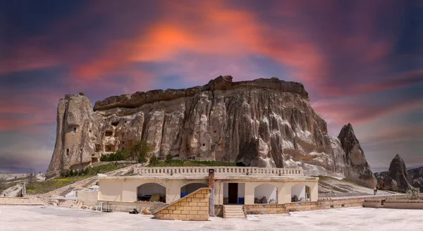 Церковь Чавусин Всемирное Наследие Юнеско Высеченная Впечатляющем Вулканическом Скале Старая — стоковое фото
