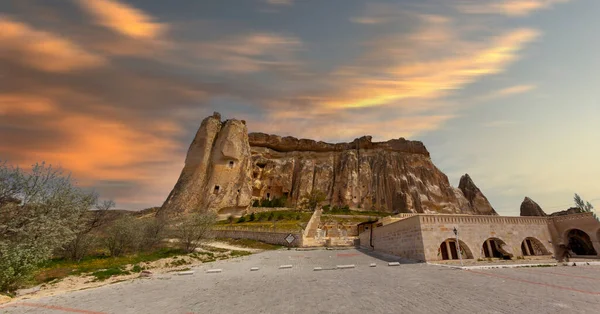 Cavusin Εκκλησία Unesco Παγκόσμια Κληρονομιά Σκαλισμένα Εντυπωσιακό Ηφαιστειακό Σχηματισμό Βράχων — Φωτογραφία Αρχείου