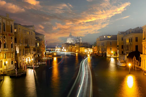 Widok Canal Grande Bazylikę Santa Maria Della Salute Wenecji — Zdjęcie stockowe