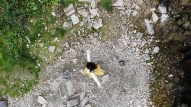 Boyabat Bölgesindeki Basalt Kayalıkları. Sinop, Türkiye. Sinop 'ta bulunan volkanik kaya çıkıntıları sütun bazalt formunda. Şelaleli Bazalt Kayaları Doğa Anıtı.