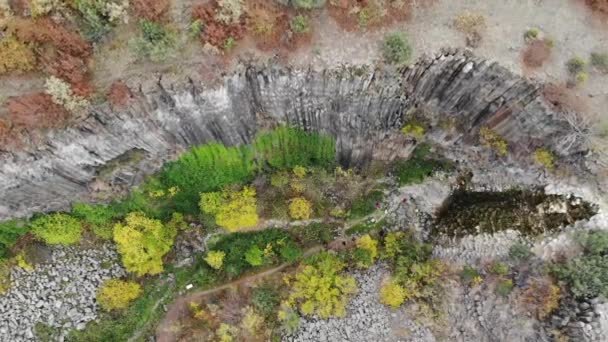 Basaltfelsen Boyabat District Sinop Türkei Vulkanisches Gestein Form Von Säulenbasalt — Stockvideo
