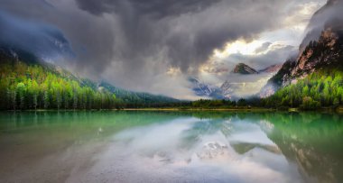 Lago di Landro, Dolomitler Alpleri, İtalya