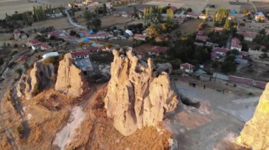 Yazilikaya (yazılı kaya) olarak bilinen Phrygian Midas kaya anıtının statiği. M.Ö. 8. - 6. yüzyıl. Midas Şehri, Yazilikaya, Eskisehir, Türkiye.