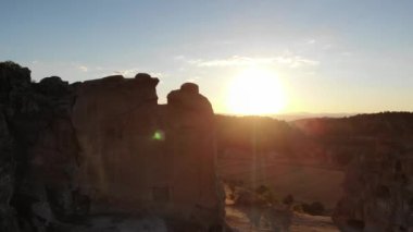 Yazilikaya (yazılı kaya) olarak bilinen Phrygian Midas kaya anıtının statiği. M.Ö. 8. - 6. yüzyıl. Midas Şehri, Yazilikaya, Eskisehir, Türkiye.