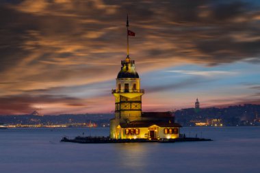 Yaşlı Bakire 'nin Kulesi fotoğrafları, şimdi yenilendi.