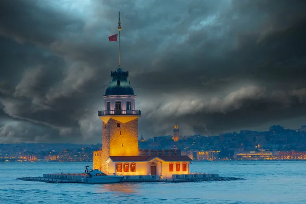 Девичья Башня Стамбуле Турция Киз Кулеси Девичья Башня Приобрела Новый — стоковое фото