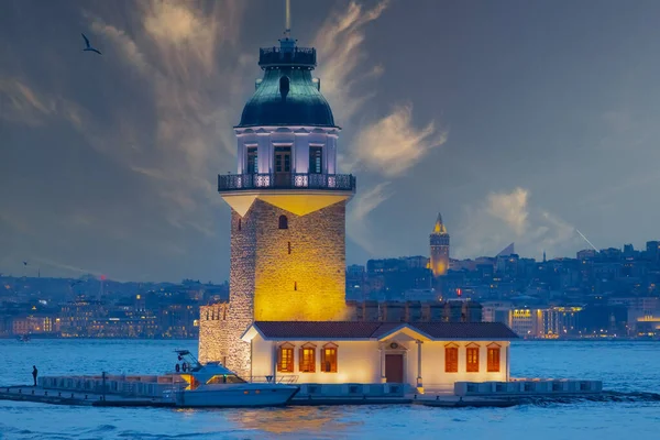 Szűz Tornya Isztambulban Törökországban Kiz Kulesi Maidens Tower Külsőt Kapott — Stock Fotó