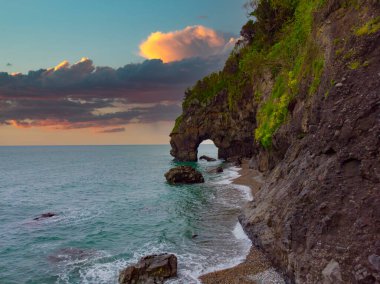 Giresun Deliklitas Sahili, gökyüzünden izleniyor.