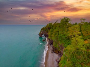 Giresun Deliklitas Sahili, gökyüzünden izleniyor.