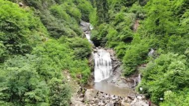 Kackar Dağları Ulusal Parkı, Kackar Dağlarının en güzel doğal şelaleleri..