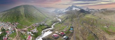 Türkiye'nin Karadeniz bölgesinde Kaçkar Dağları manzarası.